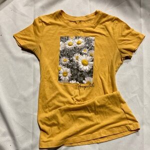 Aeropostale Classic Crew Yellow Graphic Tee